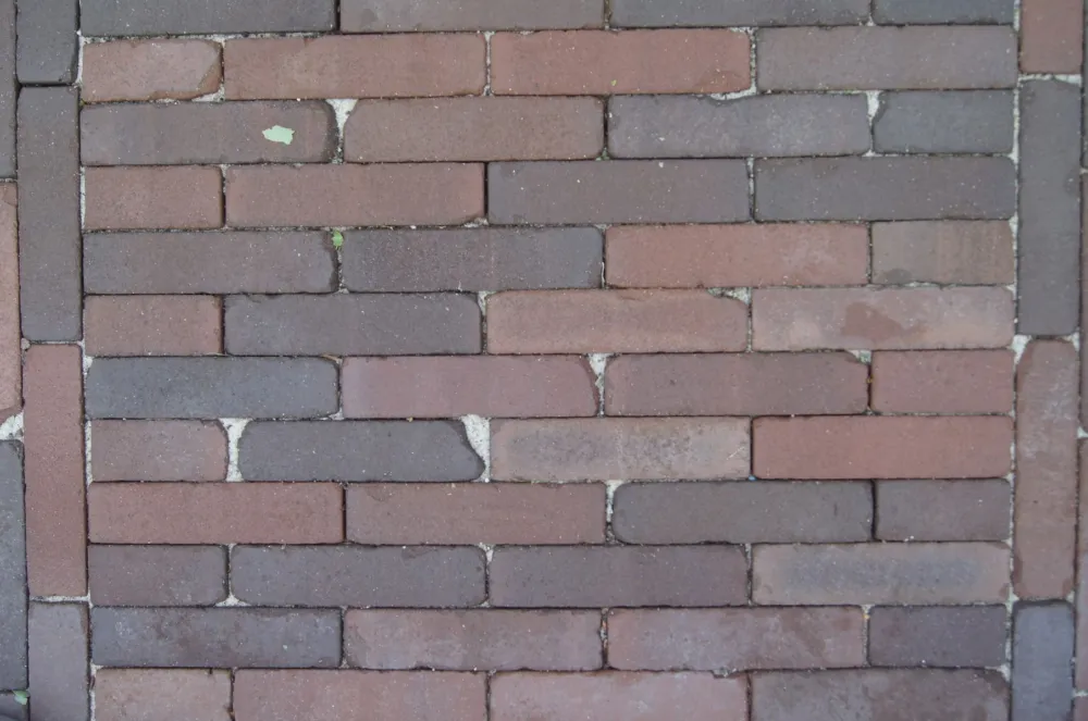 Direct Verzonden Gebakken waalformaat Geba 4090 rood genuanceerd getrommeld.49,95 p/m2