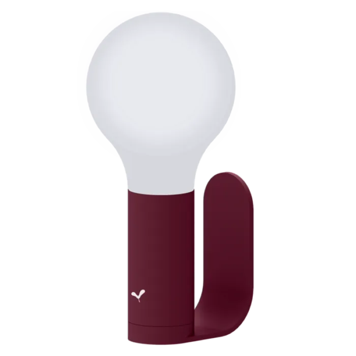 Weekendaanbieding Fermob Aplô Portable wandlamp-Black Cherry