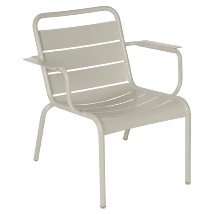 Fermob Luxembourg Lounge fauteuil met armleuning-Clay Grey Shop Nu