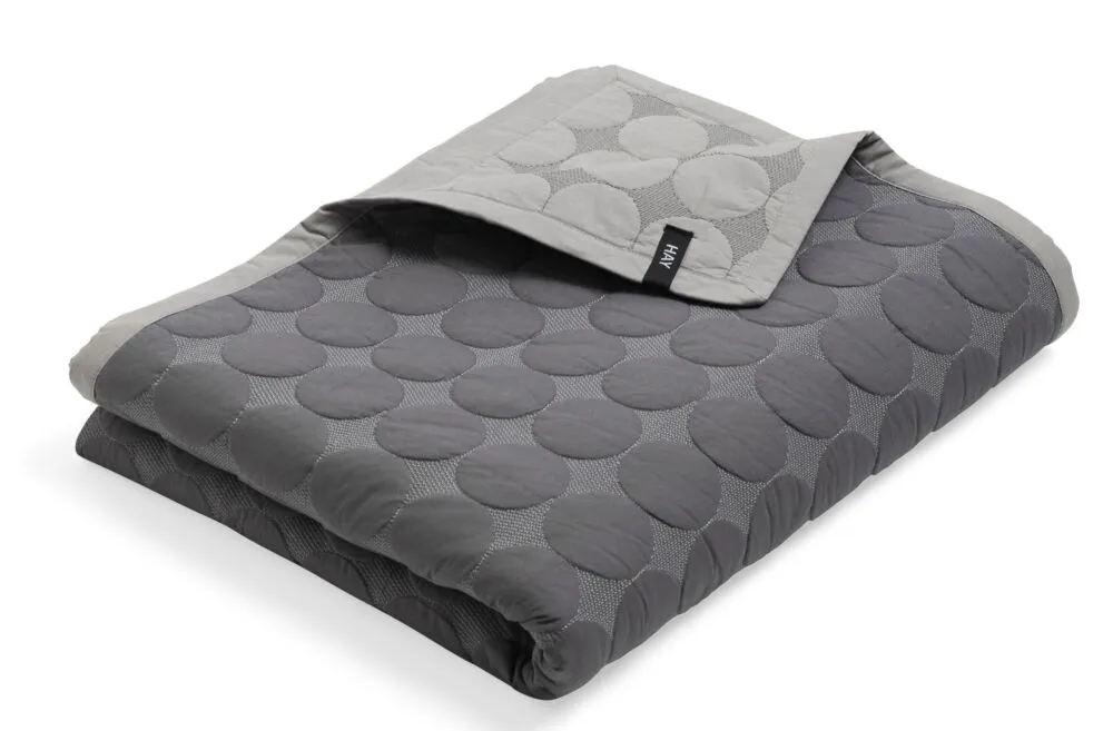 HAY Mega Dot bedsprei-195x245 cm-Dark grey Populair