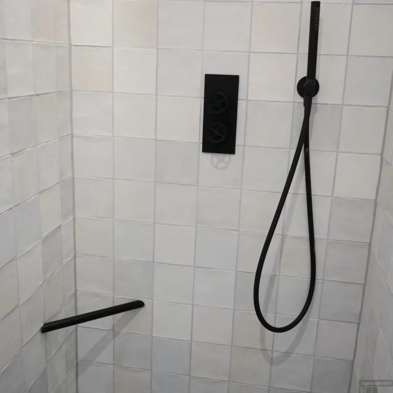 Laatste Versie BWS Scheersteun de Voetsteun Voor in de Douche Mat Zwart
