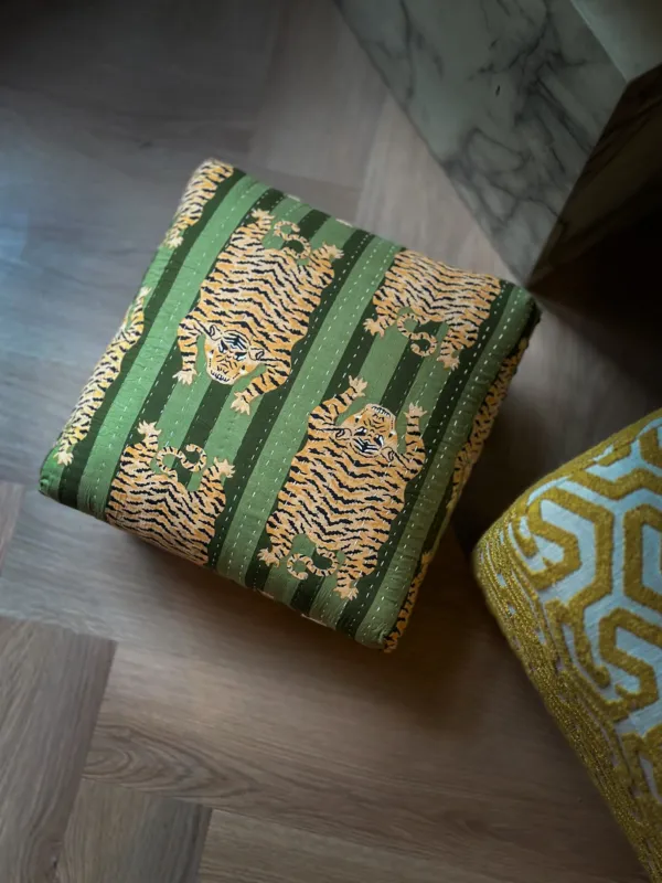 Weekendaanbieding TigerStripe poef