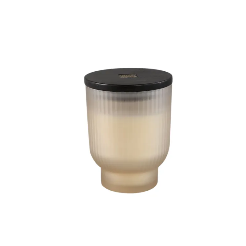 Flitsaanbieding New Elements Oud Minerale Scented Candle 380g L