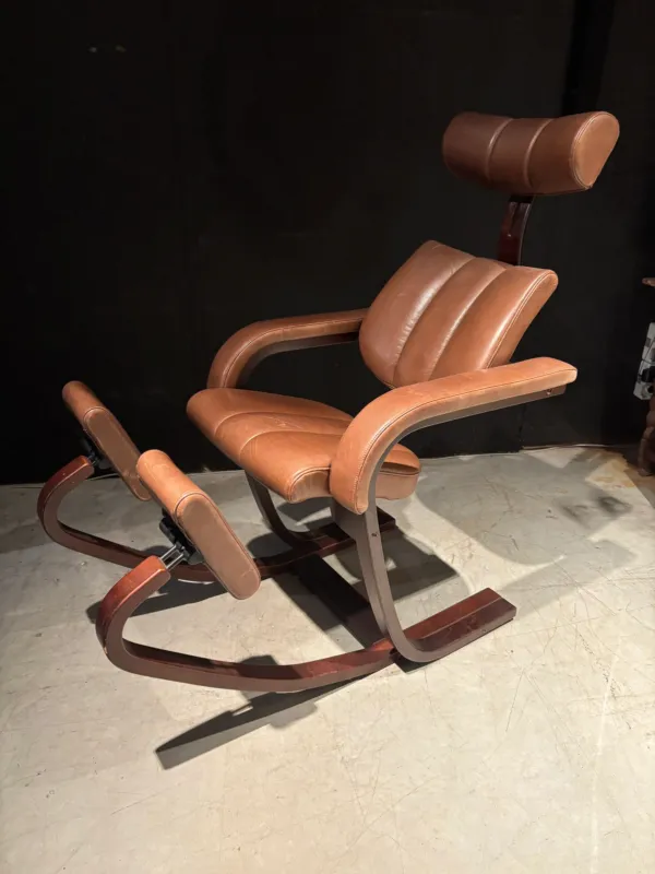 STOKKE Vintage ergonomische stoel designer Peter Opsvik Merkproduct