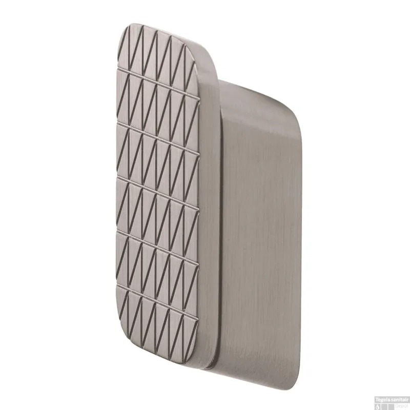 Handdoekhaak Medium Geesa Shift met Driehoekpatroon Geborsteld RVS Nieuw