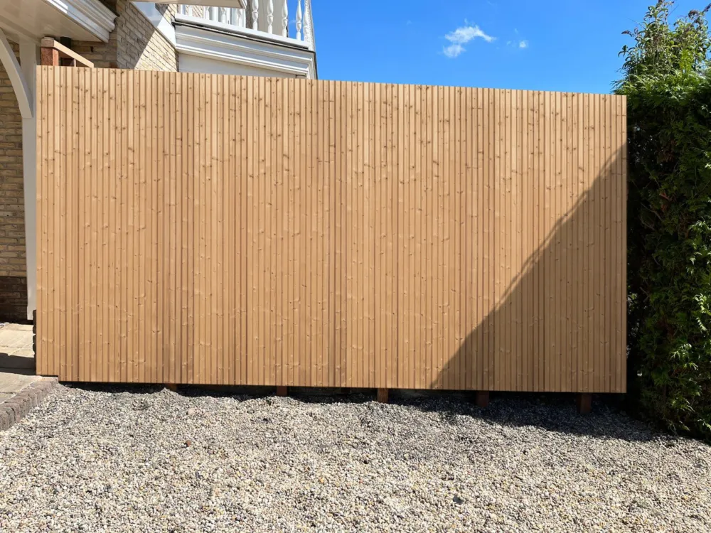 Schuttingplank Vuren thermowood deens rabat 14x2.6cm - triple blok profiel - 360 cm Direct Beschikbaar