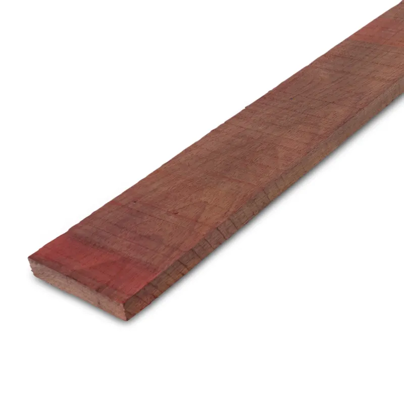 Direct Beschikbaar hardhout - plank Padoek plank - 26x75 mm - fijnbezaagd / ruw - plank voor buiten - padouk hardhout AD 20-25% - Padouk plank - 26x75 mm - ruw: 455 cm