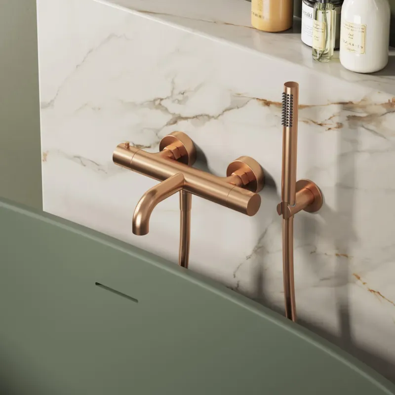 Uitverkoop Saniclear Premium London opbouw badkraan geborsteld koper PVD met staafhanddouche