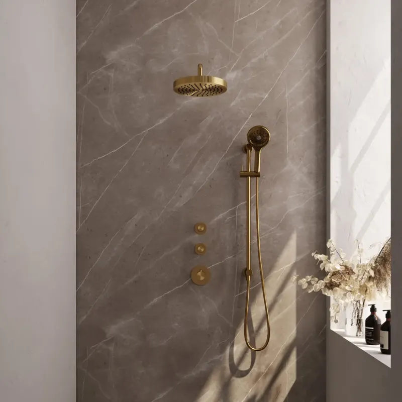 Brauer Stripe inbouw regendouche met 25cm hoofddouche, gebogen muurarm en 3 standen handdouche en glijstang set 11 messing geborsteld PVD Premium