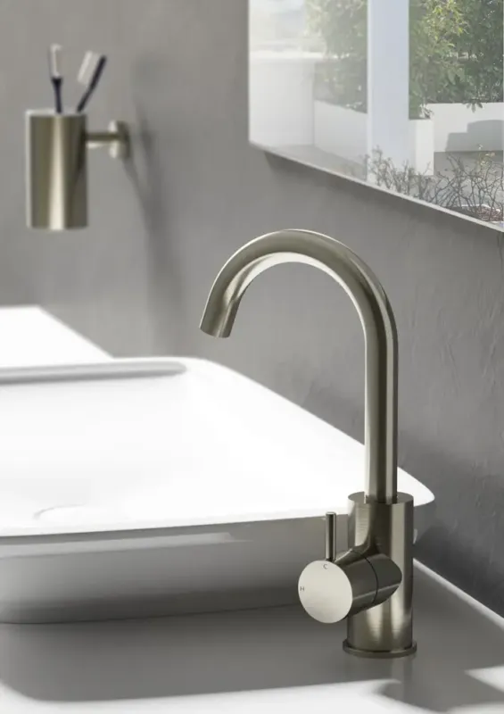 Flitsaanbieding Hotbath Cobber wastafelkraan met draaibare uitloop geborsteld nikkel