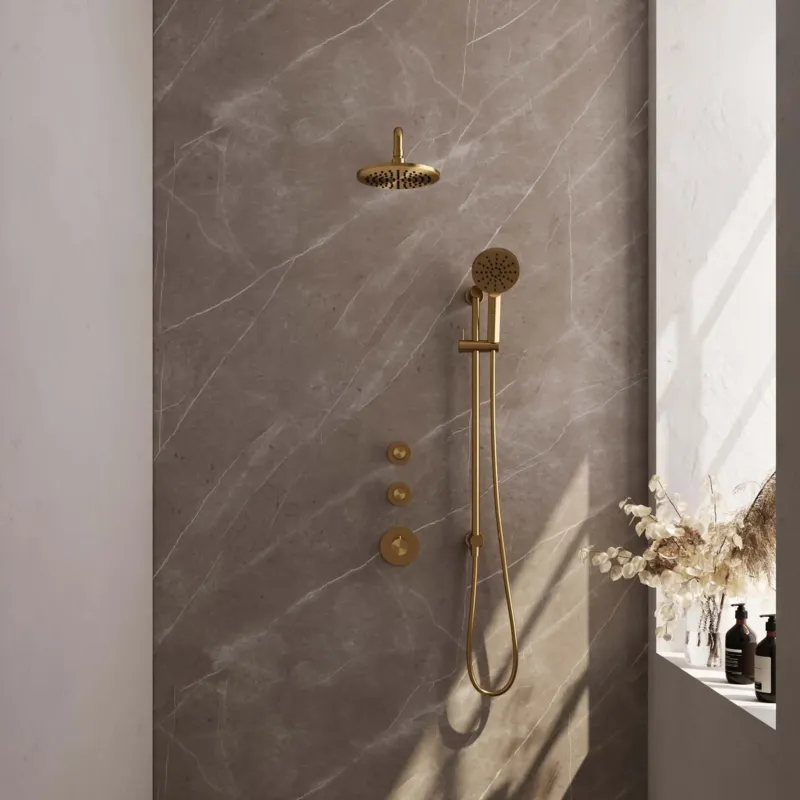 Brauer Gold Carving complete inbouw regendouche set 21 met 20cm douchekop, gebogen muurarm, 3 standen handdouche en glijstang geborsteld messing PVD Direct Verzonden