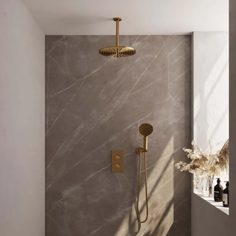 Brauer Gold Carving complete inbouw regendouche set 36 met 30cm douchekop, plafondarm en 3 standen handdouche geborsteld messing PVD Tijdelijk Beschikbaar