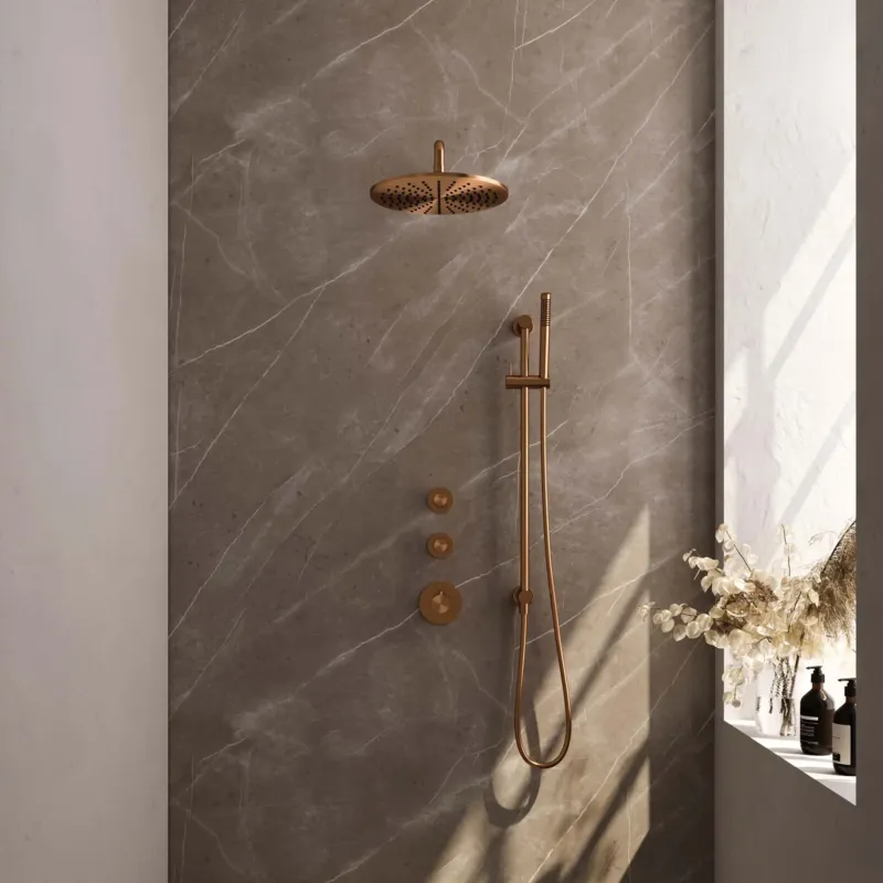 Brauer Copper Carving complete inbouw regendouche set 16 met 30cm douchekop, gebogen muurarm, staafhanddouche en glijstang geborsteld koper PVD Gratis Retour