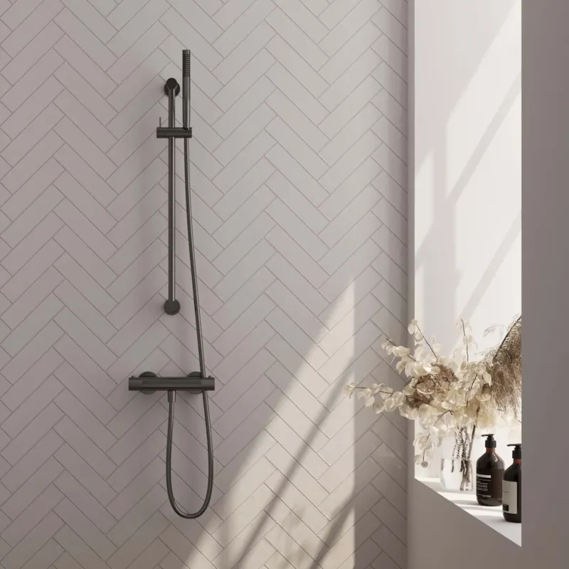 Beste Prijs Brauer Gunmetal Carving thermostatische douchekraan met glijstang en staafhanddouche gunmetal geborsteld PVD
