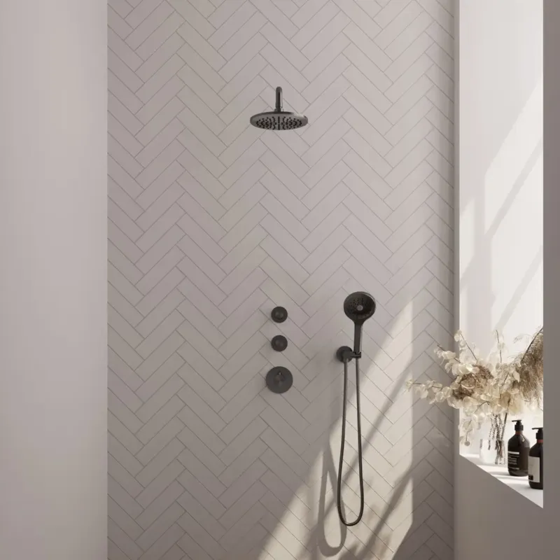Brauer Gunmetal Carving complete inbouw regendouche set 09 met 20cm douchekop, gebogen muurarm en 3 standen handdouche gunmetal geborsteld PVD Weekendaanbieding