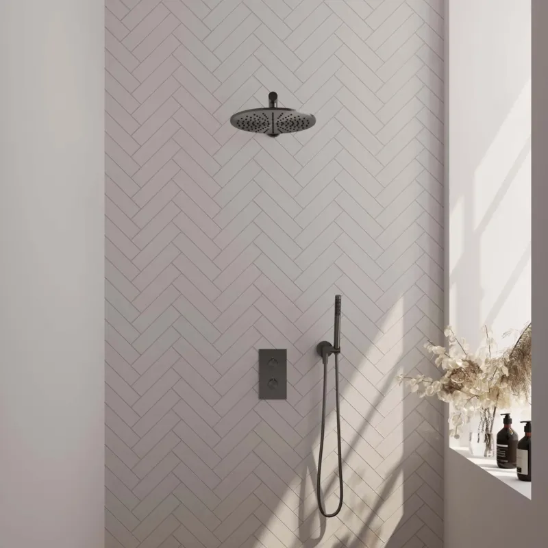 Brauer Gunmetal Carving complete inbouw regendouche set 26 met 30cm douchekop, rechte muurarm en staafhanddouche gunmetal geborsteld PVD Lage Prijs