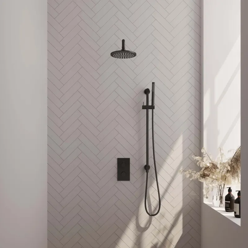 Voordeelprijs Brauer Black Carving complete inbouw regendouche set 39 met 20cm douchekop, gebogen muurarm, staafhanddouche en glijstang mat zwart